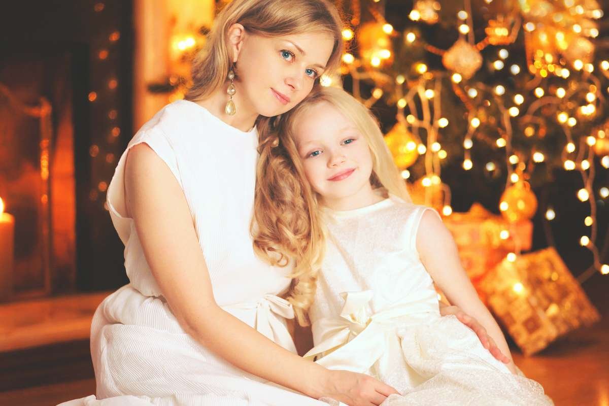 15 Best Mother-daughter Christmas Dresses | The Enterprise World