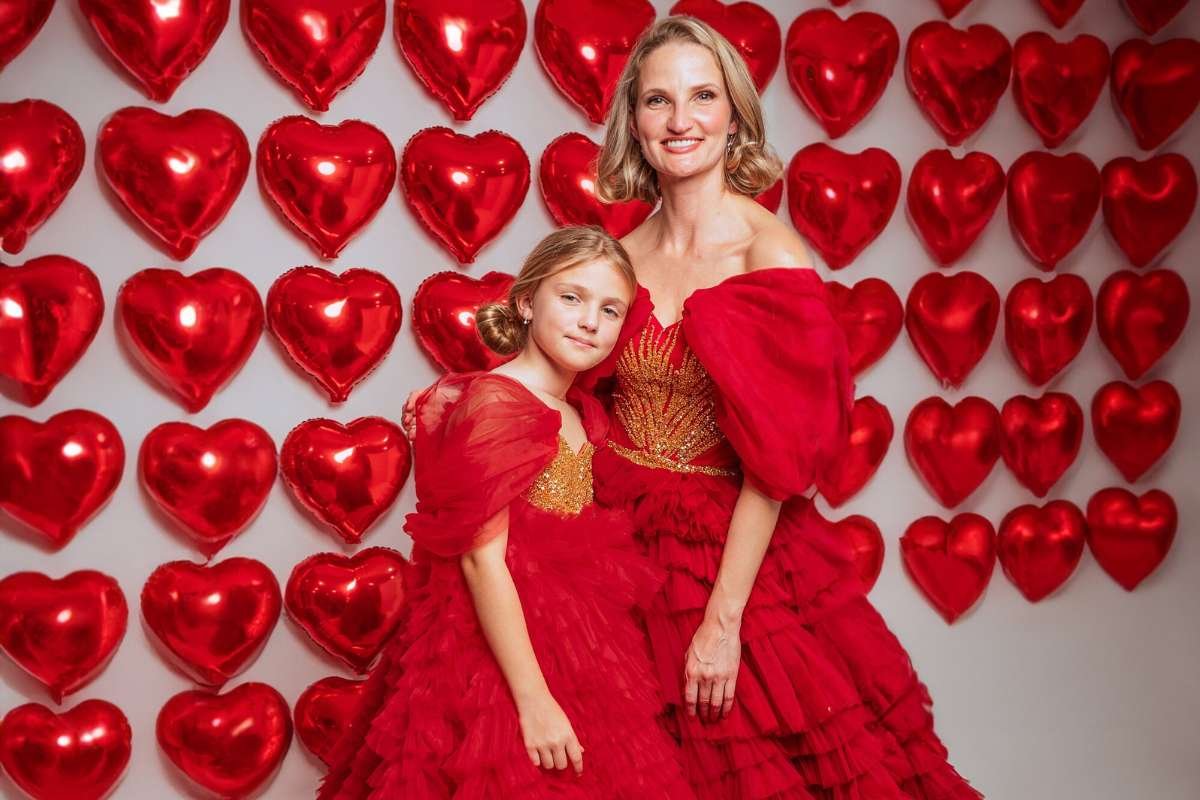 15 Best Mother-daughter Christmas Dresses | The Enterprise World
