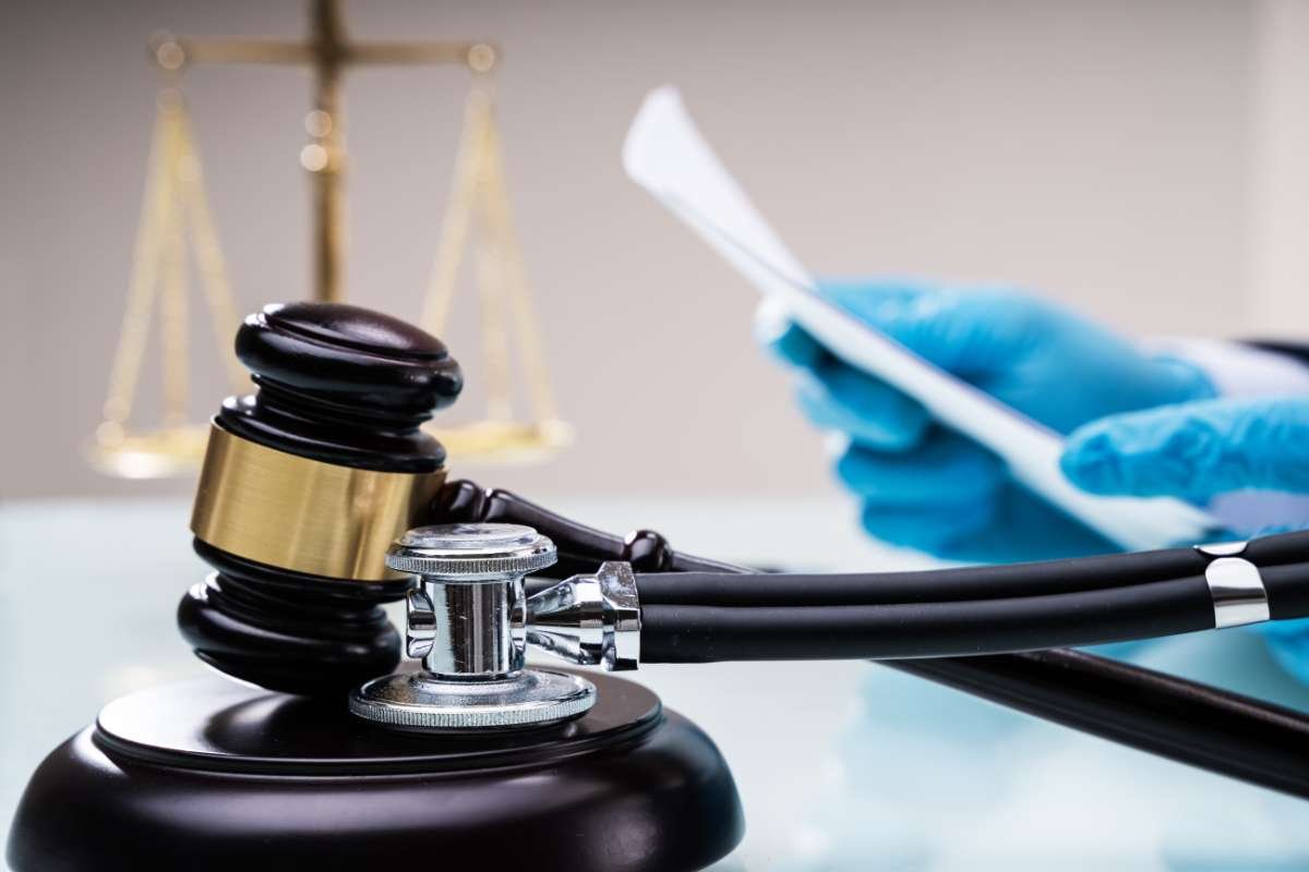 What to Expect When You Hire a Medical Malpractice Lawyer?