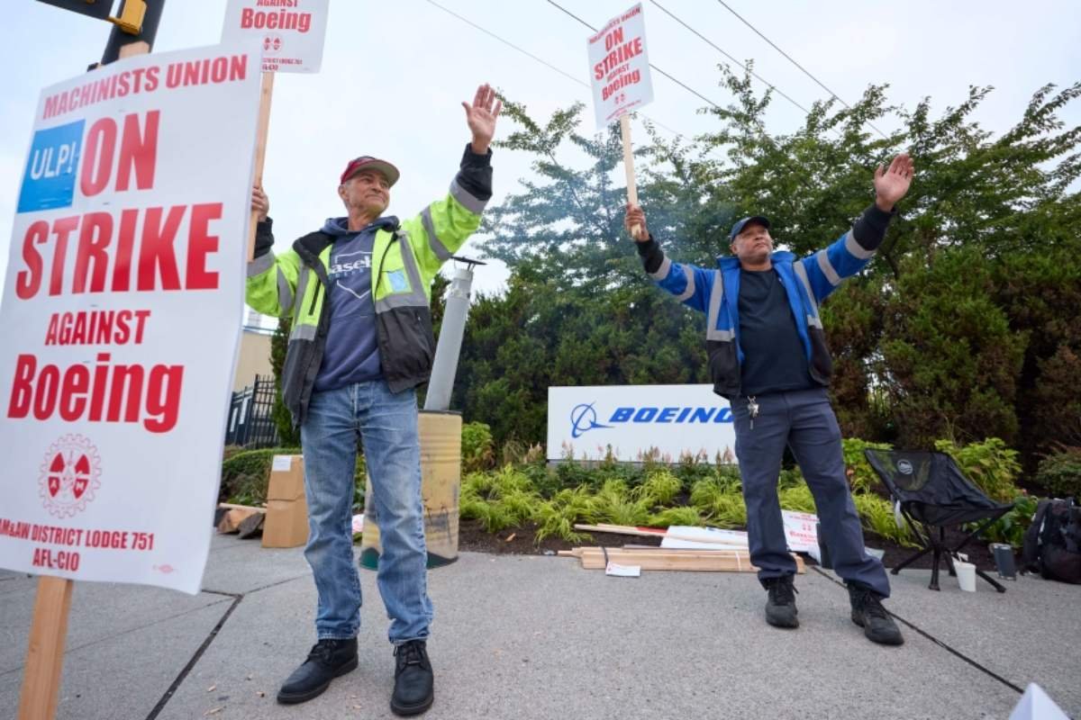 Boeing Machinists Reject Contract, Strike Continues Amid Tensions