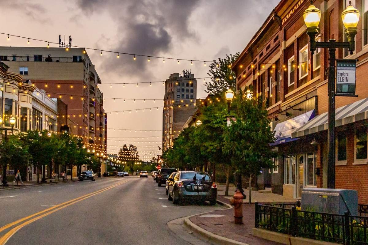 Why Elgin, IL is a safe place to live? | The Enterprise World