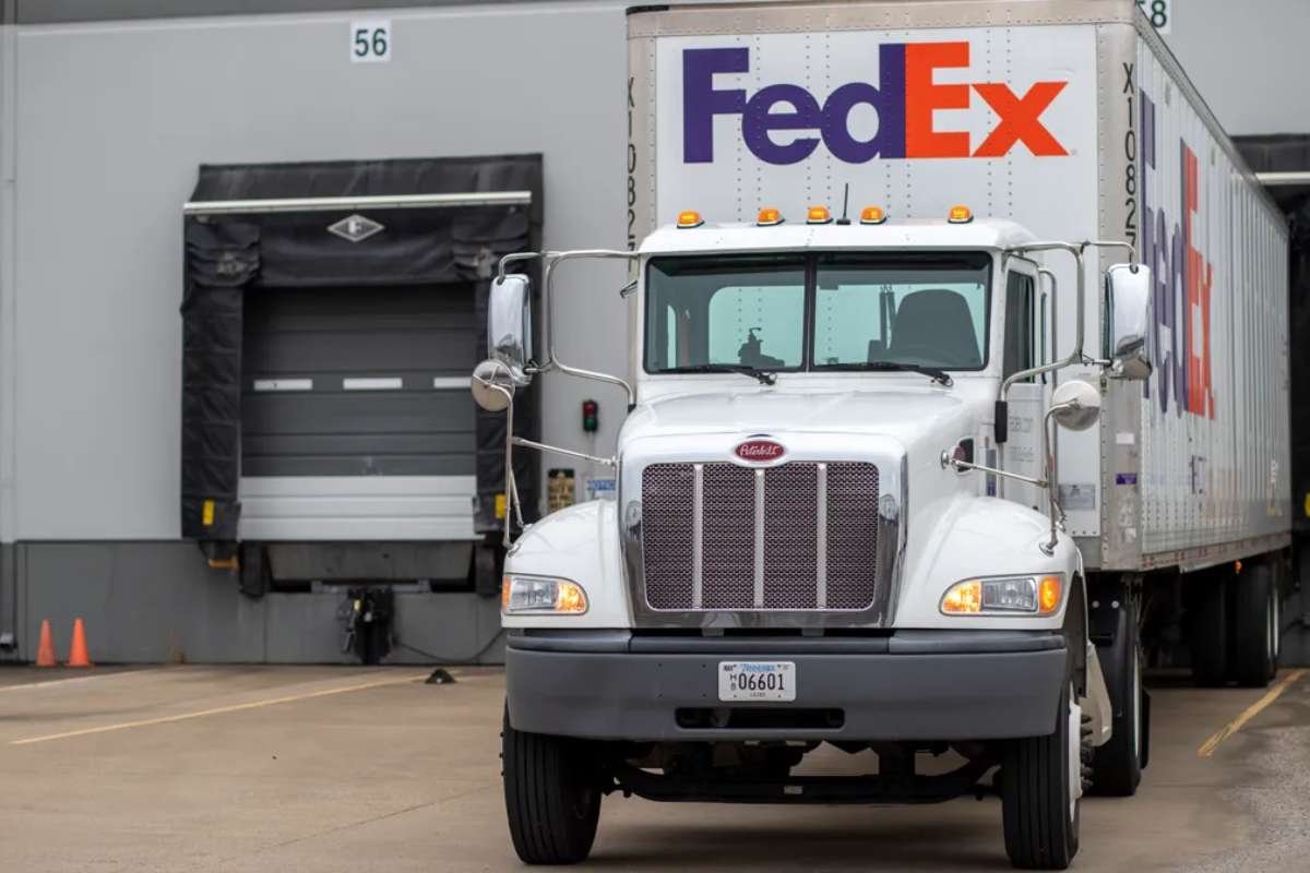 FedEx Corp. to Spin Off Freight Division, Creating Largest LTL Carrier | The Enterprise World