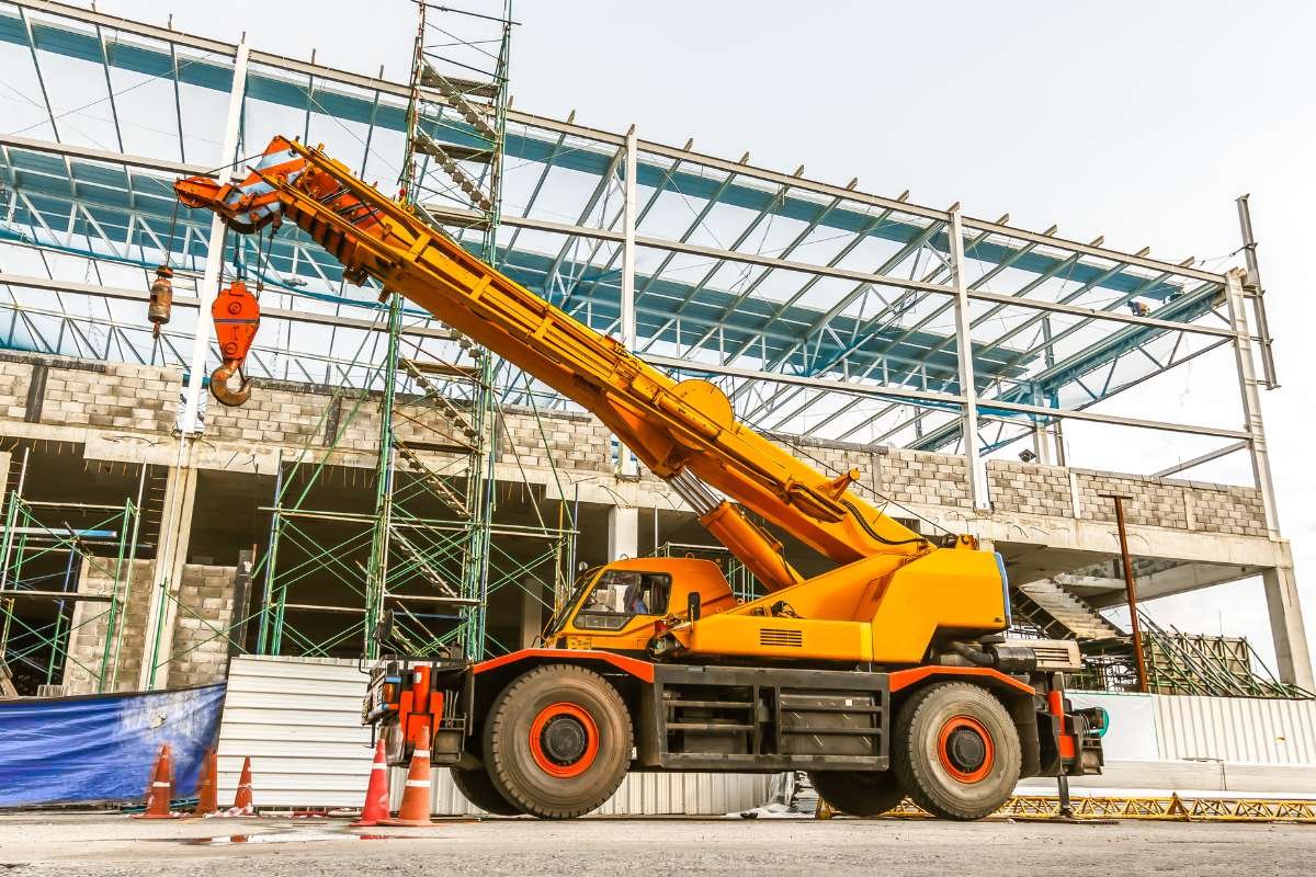 10 Benefits Of Crane Contracting For Large-Scale Construction Projects | The Enterprise World