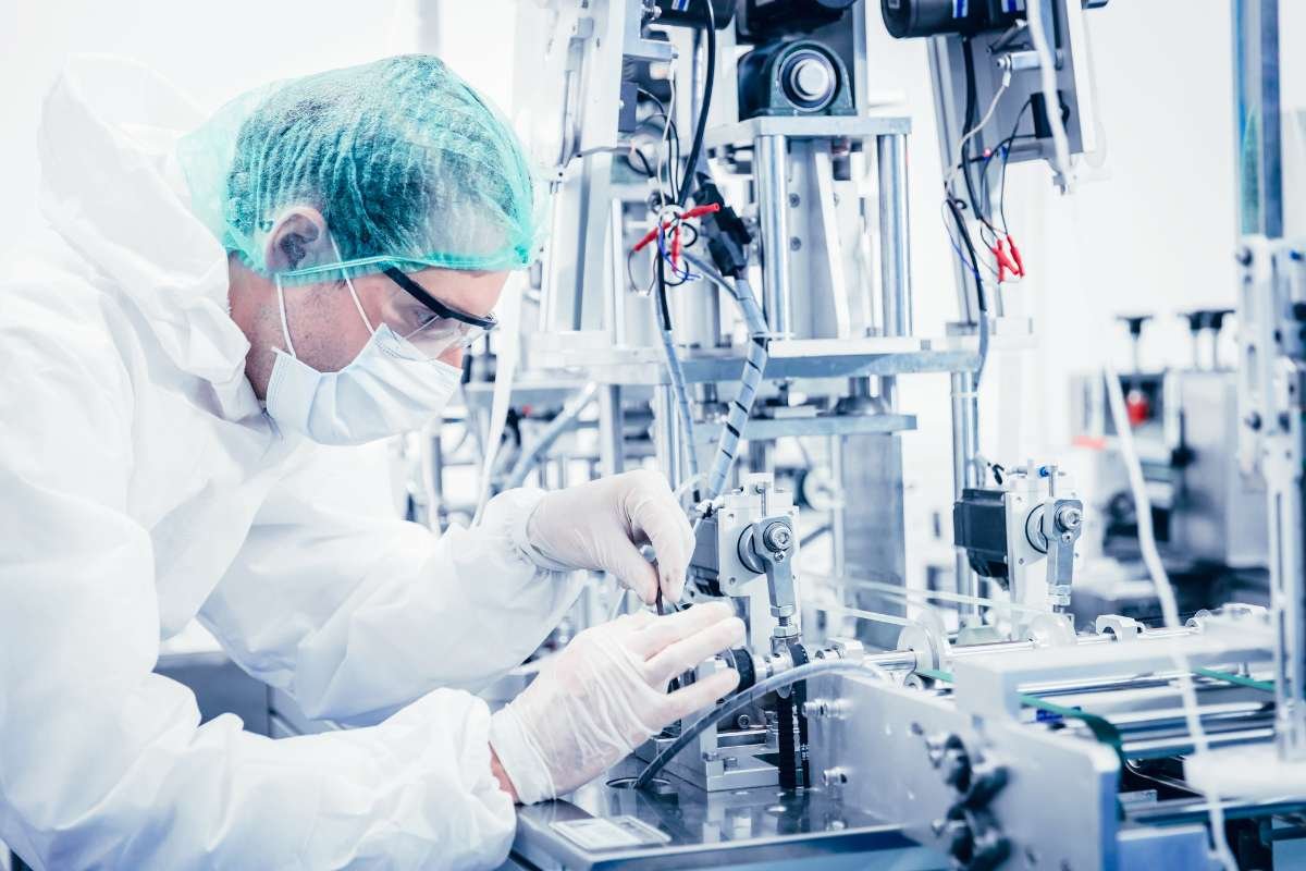 The Role of Engineering Services in Medical Device Manufacturing