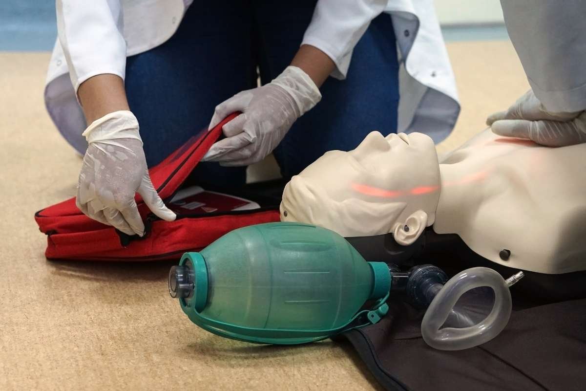 5 Key Skills Covered in Basic Life Support Certification | The Enterprise World