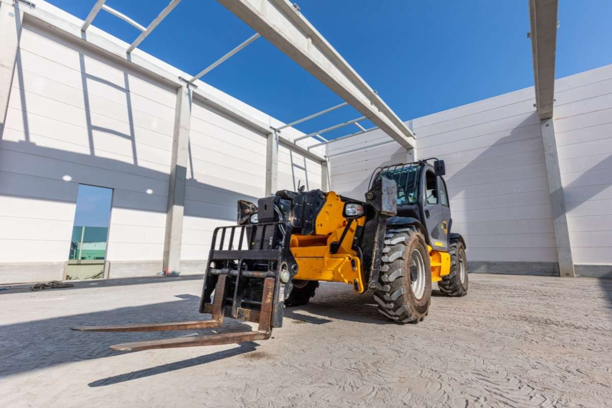 How Used Telehandlers Can Save Costs in Your Supply Chain? | The Enterprise World