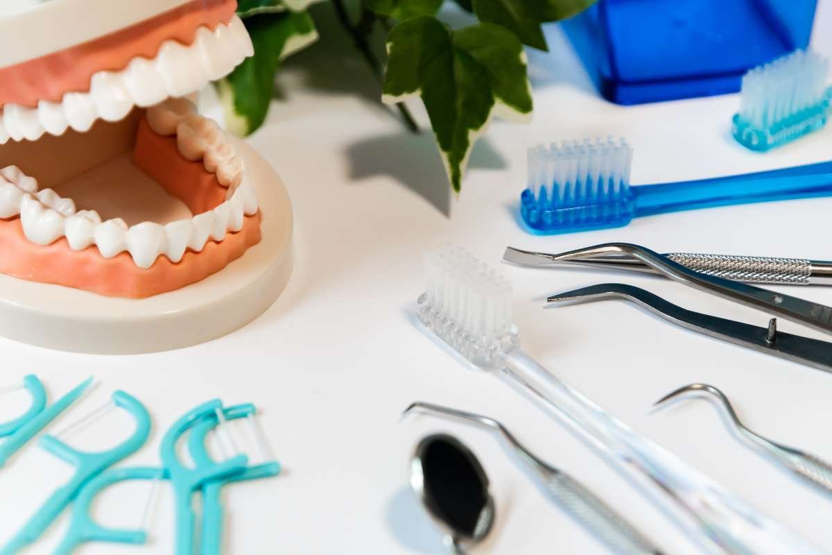 Crumbling Teeth Disease: Causes, Home Remedies, and Treatments in the UK | The Enterprise World