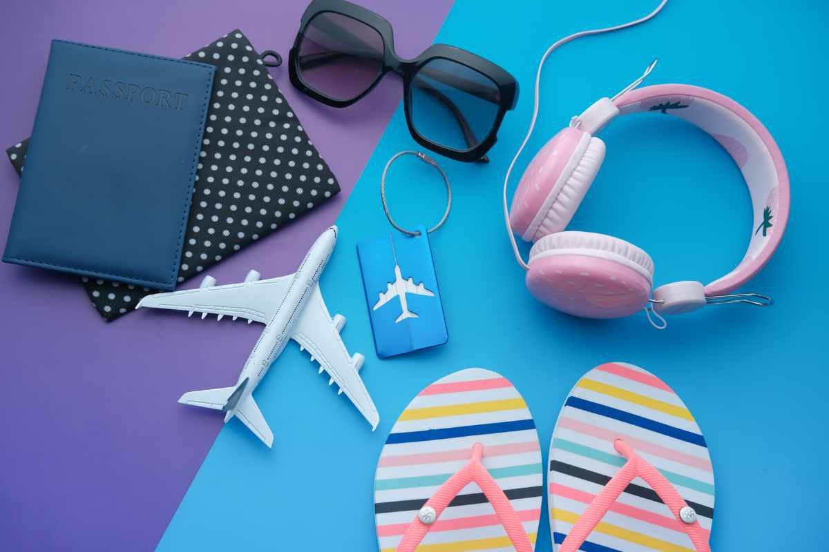 10 Must-Have Long Haul Flight Essentials for a Comfortable Trip | The Enterprise World