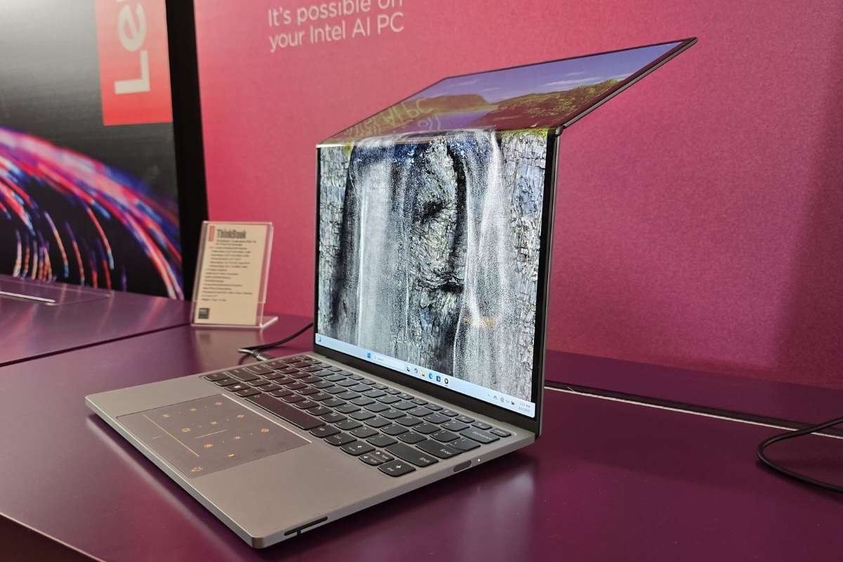 Lenovo Unveils Innovative Foldable and Solar-Powered Laptop Concepts