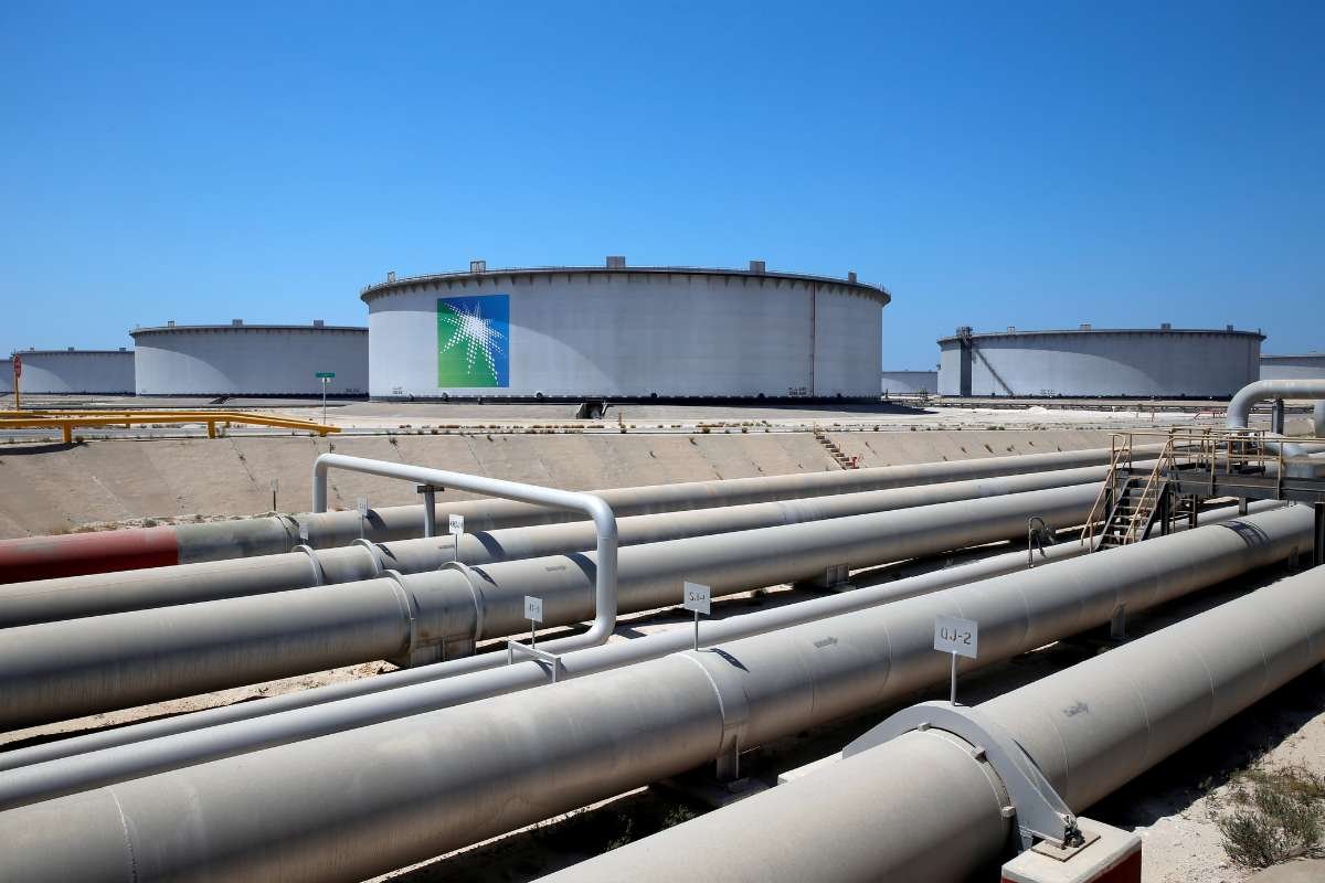 Saudi Oil Giant Aramco Reports Profit Decline and Dividend Cut