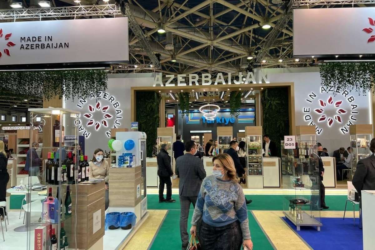 Business Trip to Azerbaijan: Key Tips for Indian Citizens | The Enterprise World