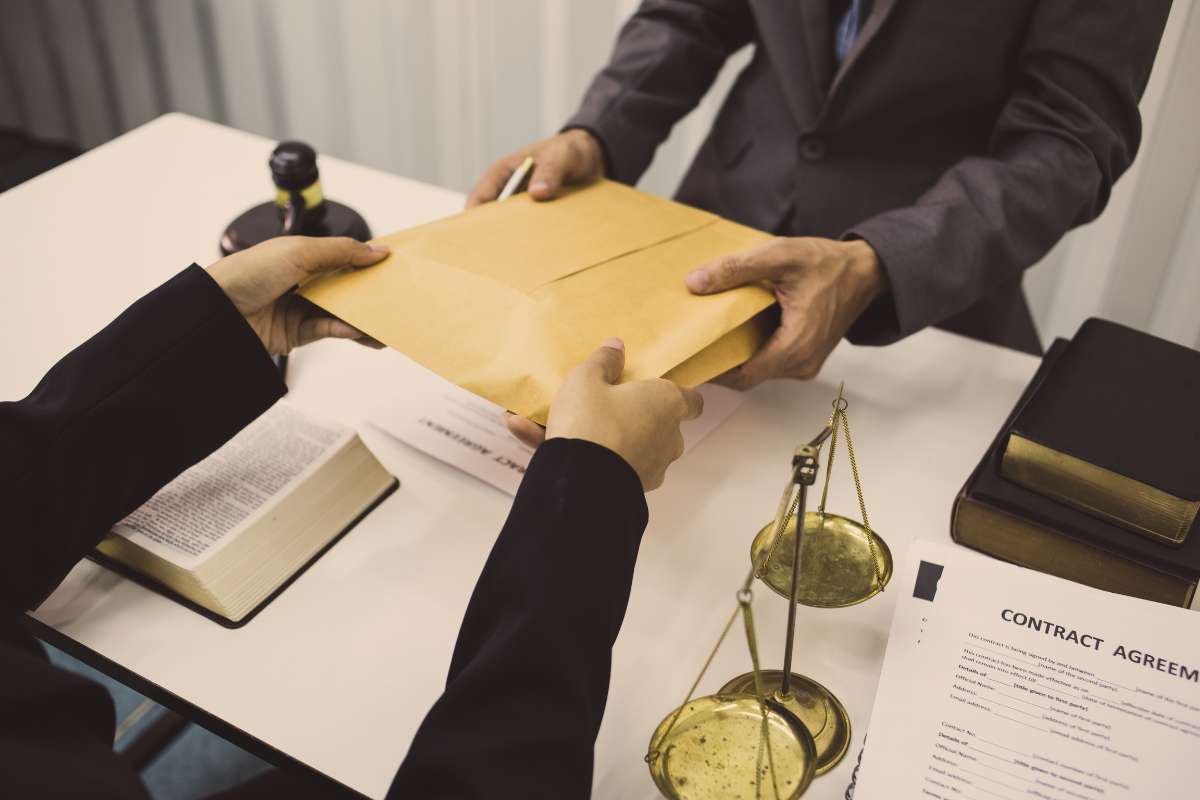 How a Breach of Contract Lawyer Can Secure Your Interests? | The Enterprise World
