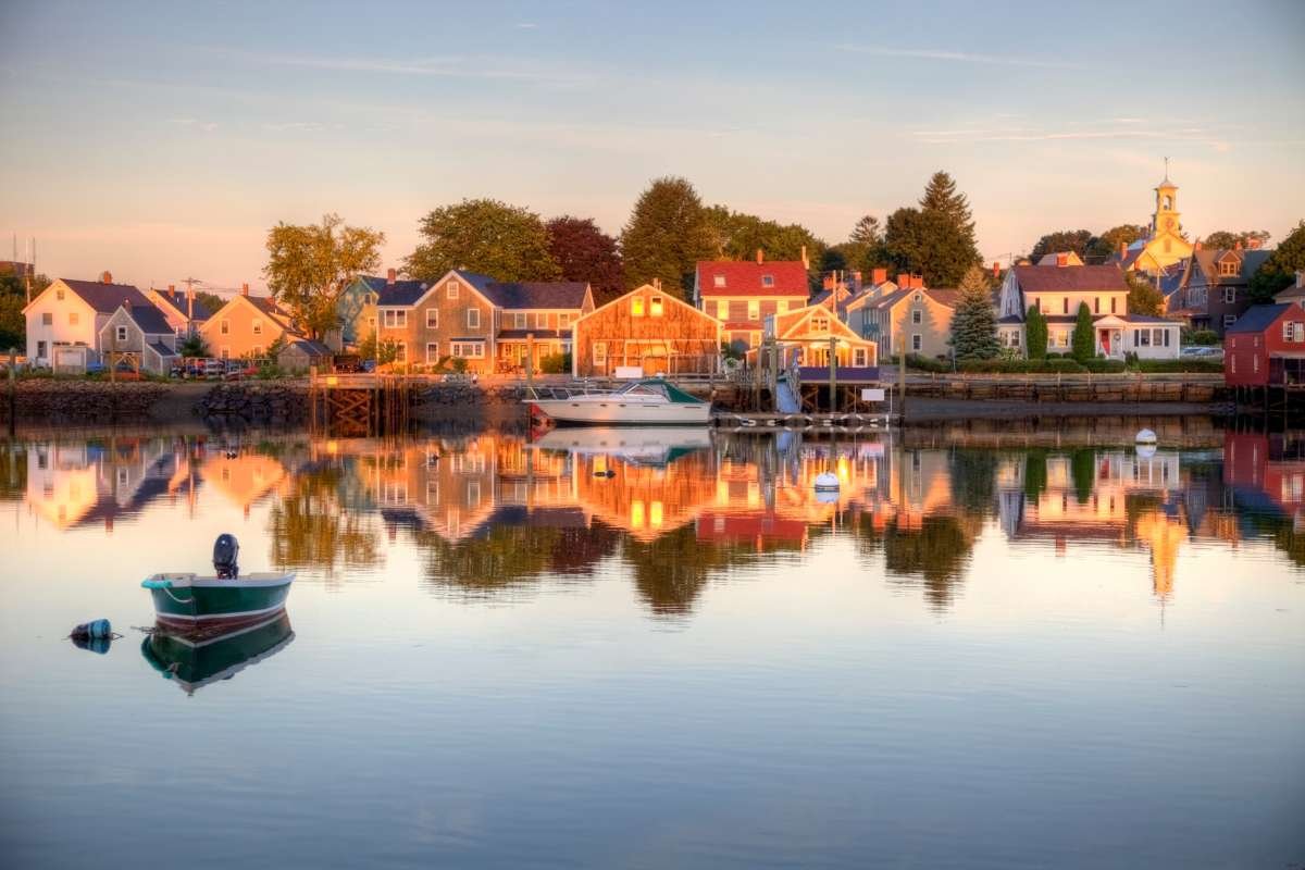 Top 10 Best States to Retire in 2025 | The Enterprise World 