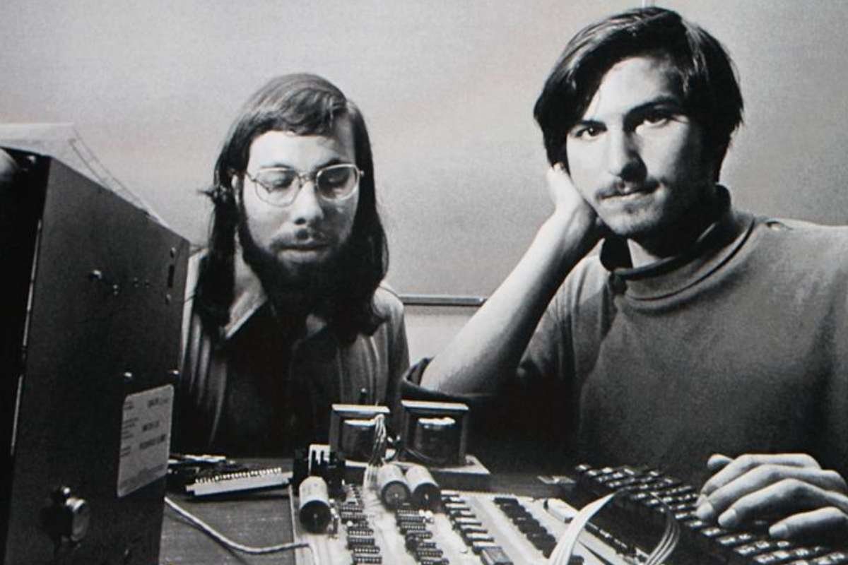 51 Surprising Facts about Apple You Didn’t Know 2026 | The Enterprise World