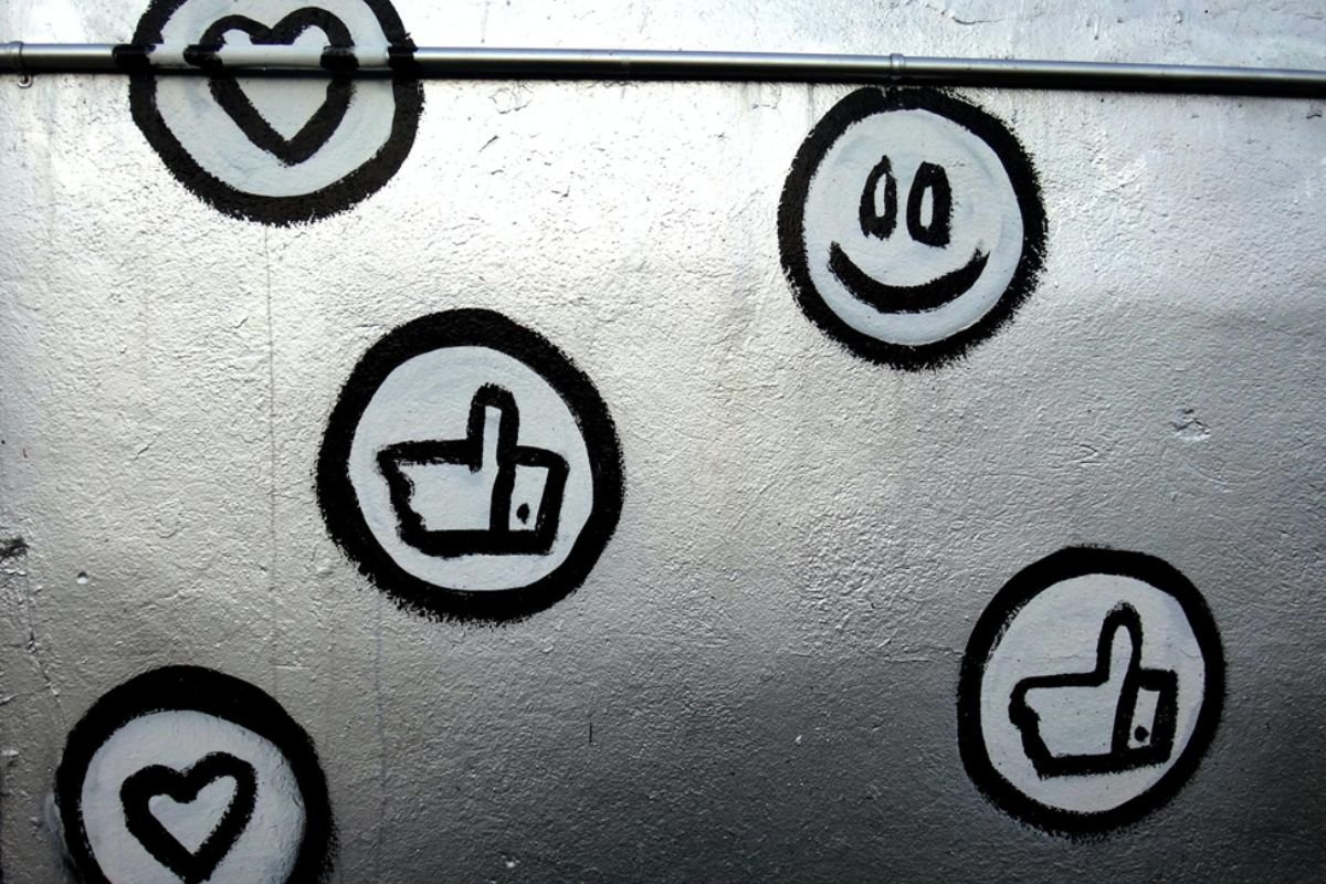 Social Media for Sport Hunting: Strategy, Pros and Cons | The Enterprise World 