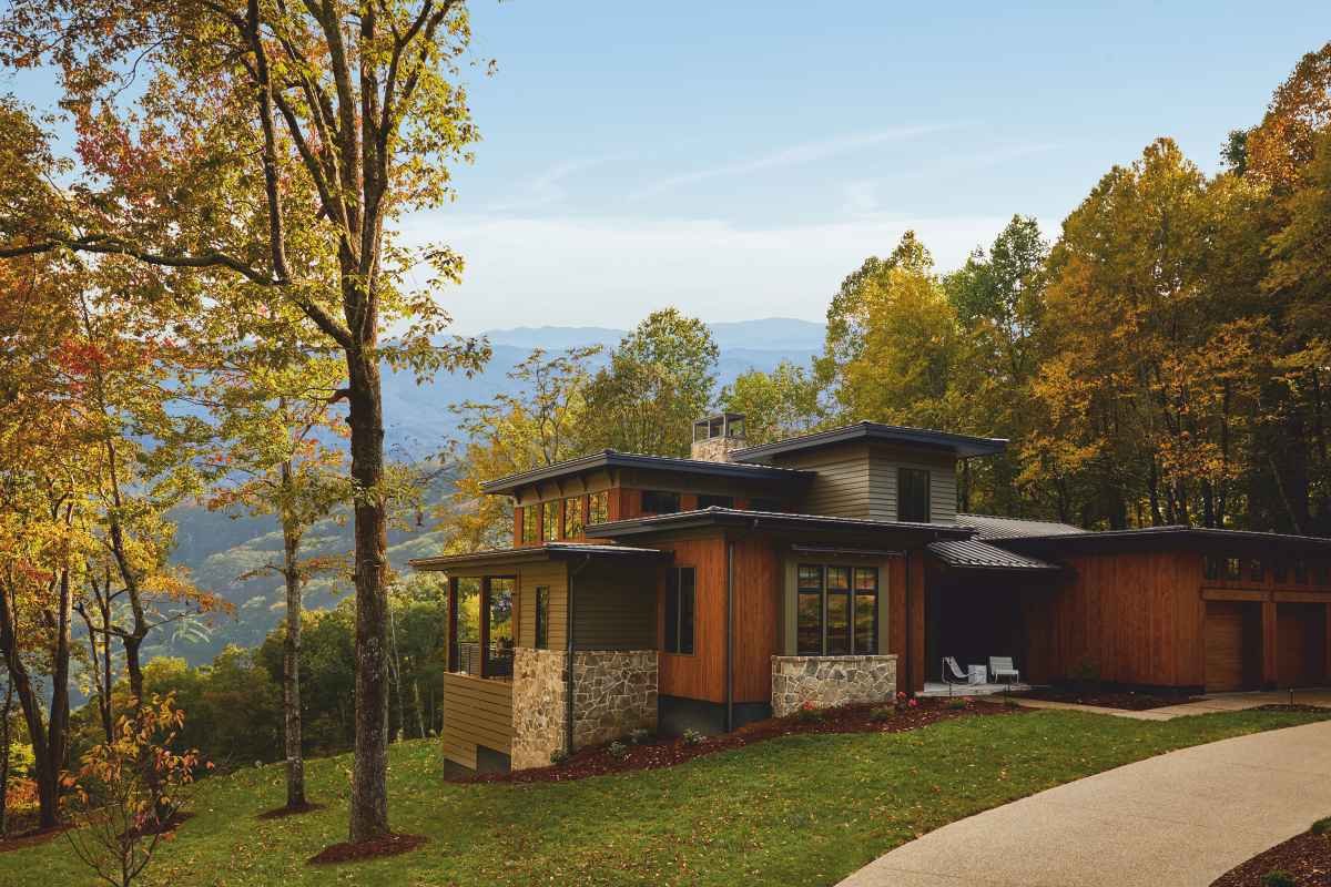 Sean Sullivan-Crafting Homes | Living Stone Design + Build | The Enterprise World 