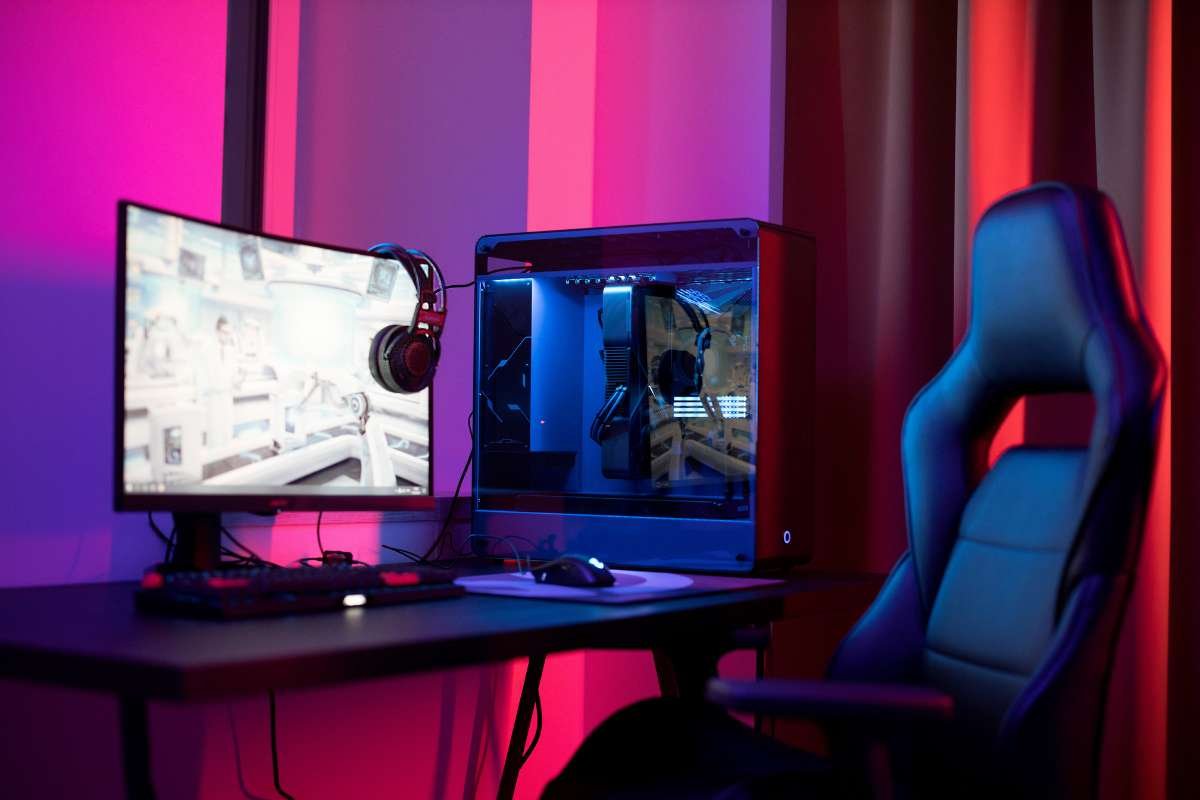 Minecraft Server Hosting vs. Self-Hosting – Which Should You Choose? | The Enterprise World 