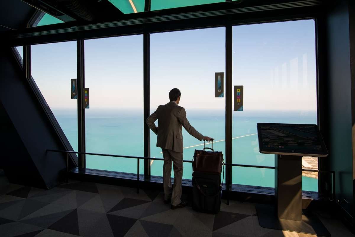 How eSIM Technology Is Redefining International Business Travel?