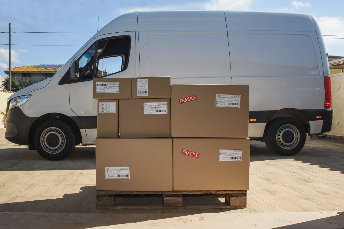 Medical Courier Services Can Streamline Your Clinic or Lab | The Enterprise World 
