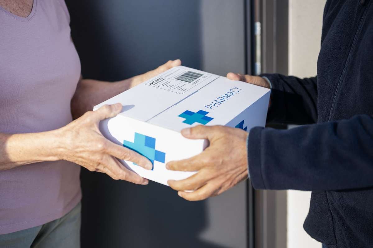 Medical Courier Services Can Streamline Your Clinic or Lab | The Enterprise World 