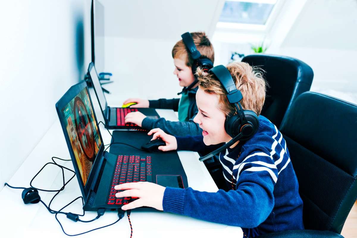 20 Best Gaming Laptops under $700 That Outsmart Higher-Priced Machines