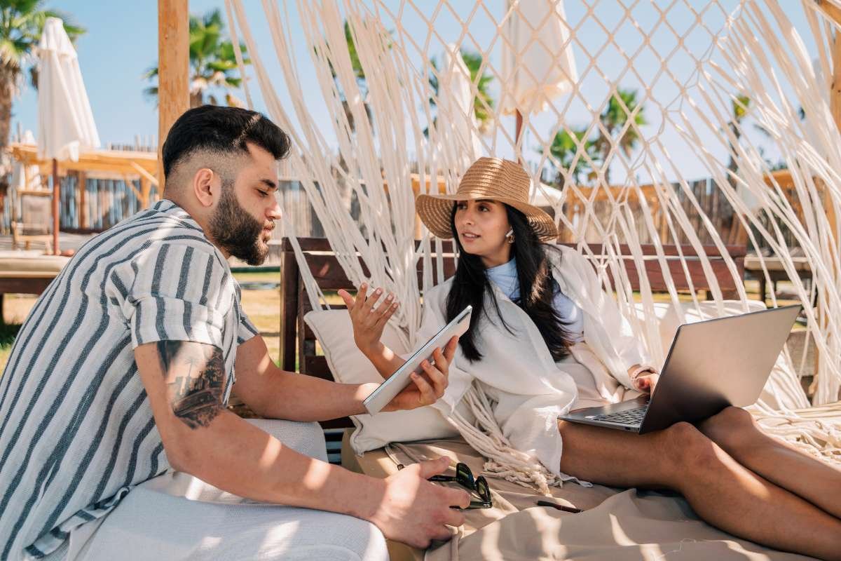 Don’t Let Love Go Broke: Passive Income for Couples That Actually Works