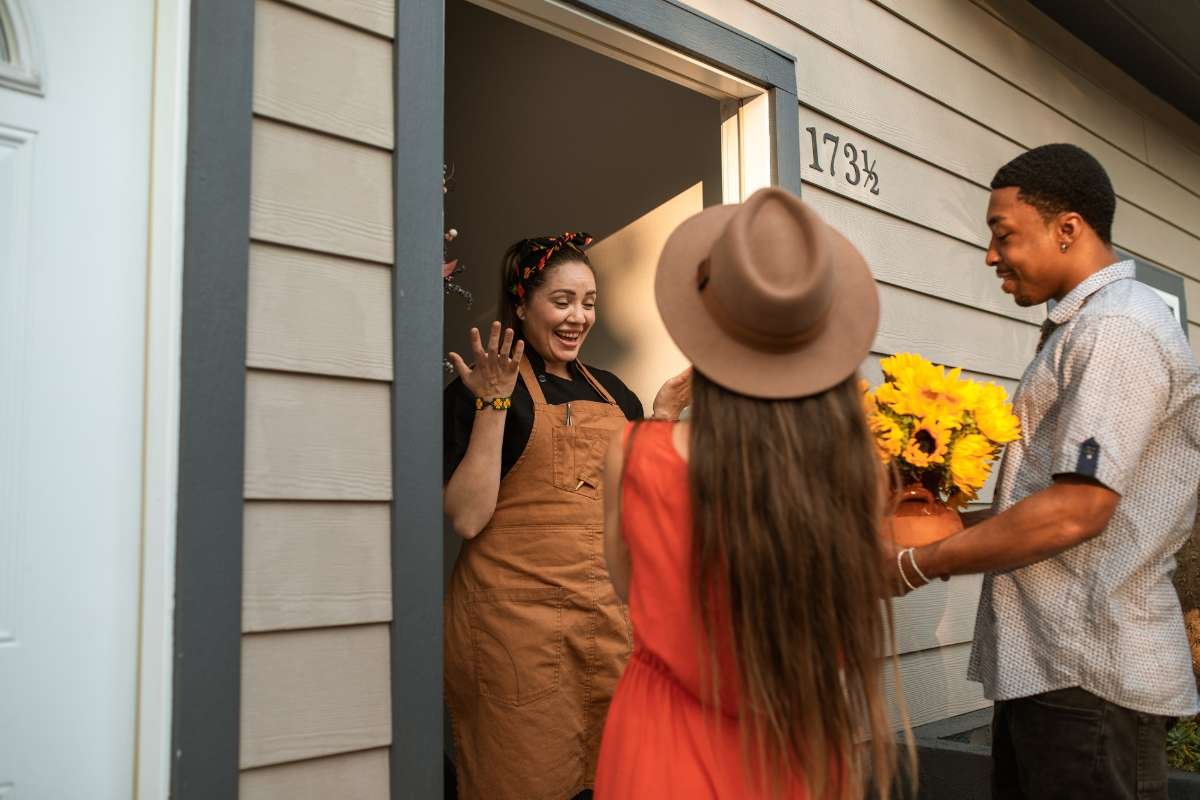 Sending Flowers by Courier-Pros and Cons | The Enterprise World 