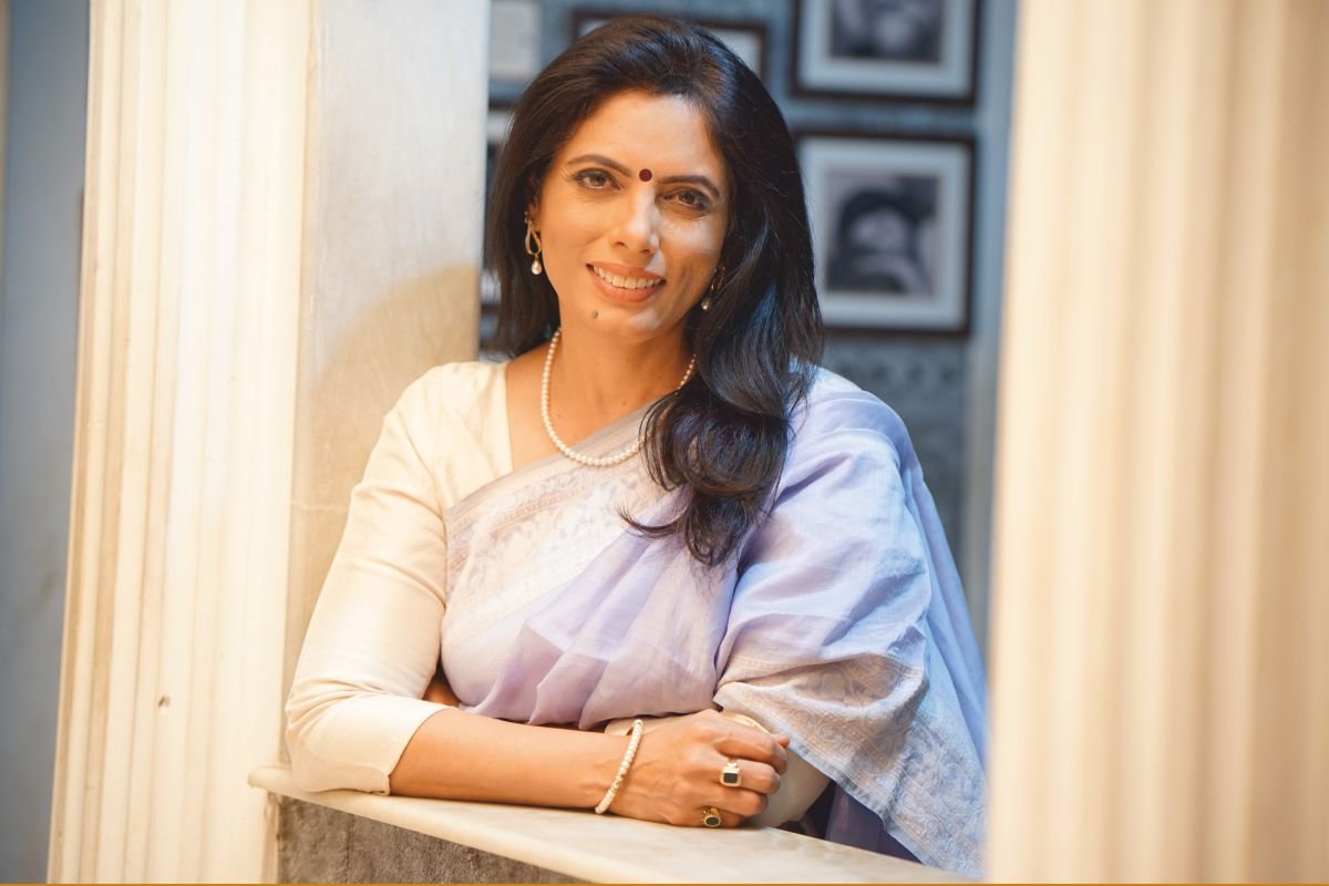 Vaidya Smita Naram-Bridging Ancient Healing Wisdom| Ayushakti Ayurved | The Enterprise World 