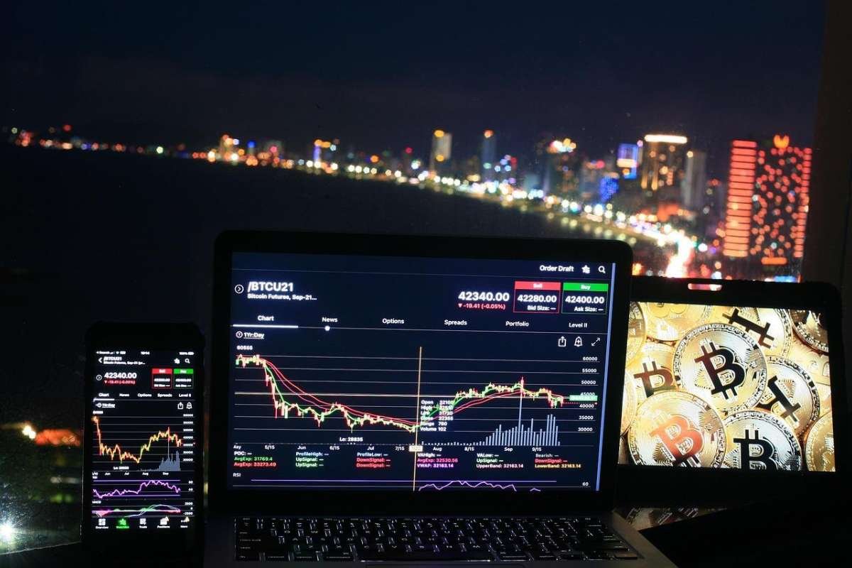 How do crypto market cycles contribute to predicting patterns?