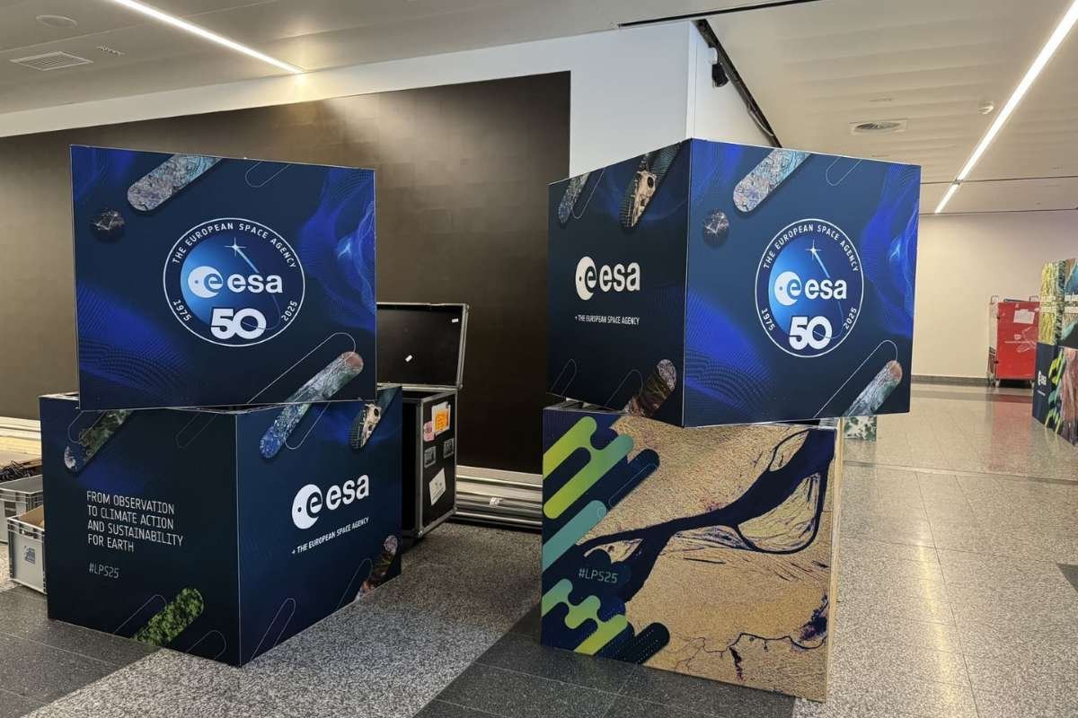 5 Budget-Smart Tricks to Make a Small 3 × 3 m Booth Look Big 