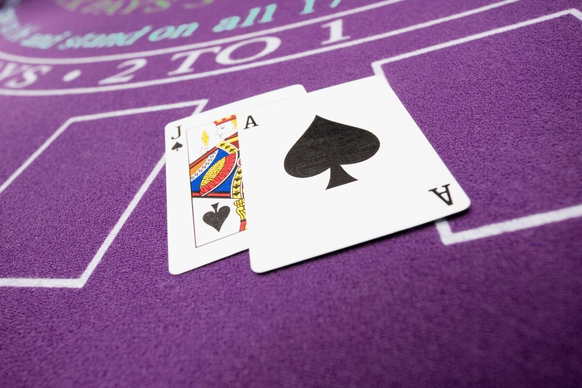 How to Become a Professional Pin Up Online Casino Player? | The Enterprise World 