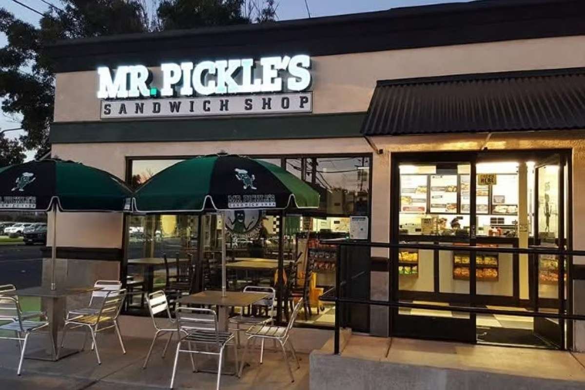 Top 50 Fastest-Growing Food Franchise in 2025 | The Enterprise World