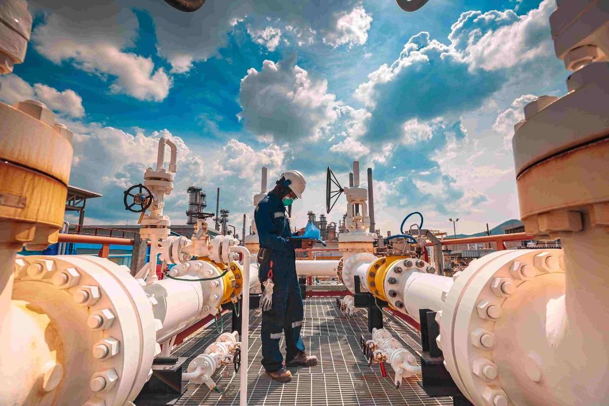 Why Every Facility Needs an Industrial Pressure Gauge? | The Enterprise World