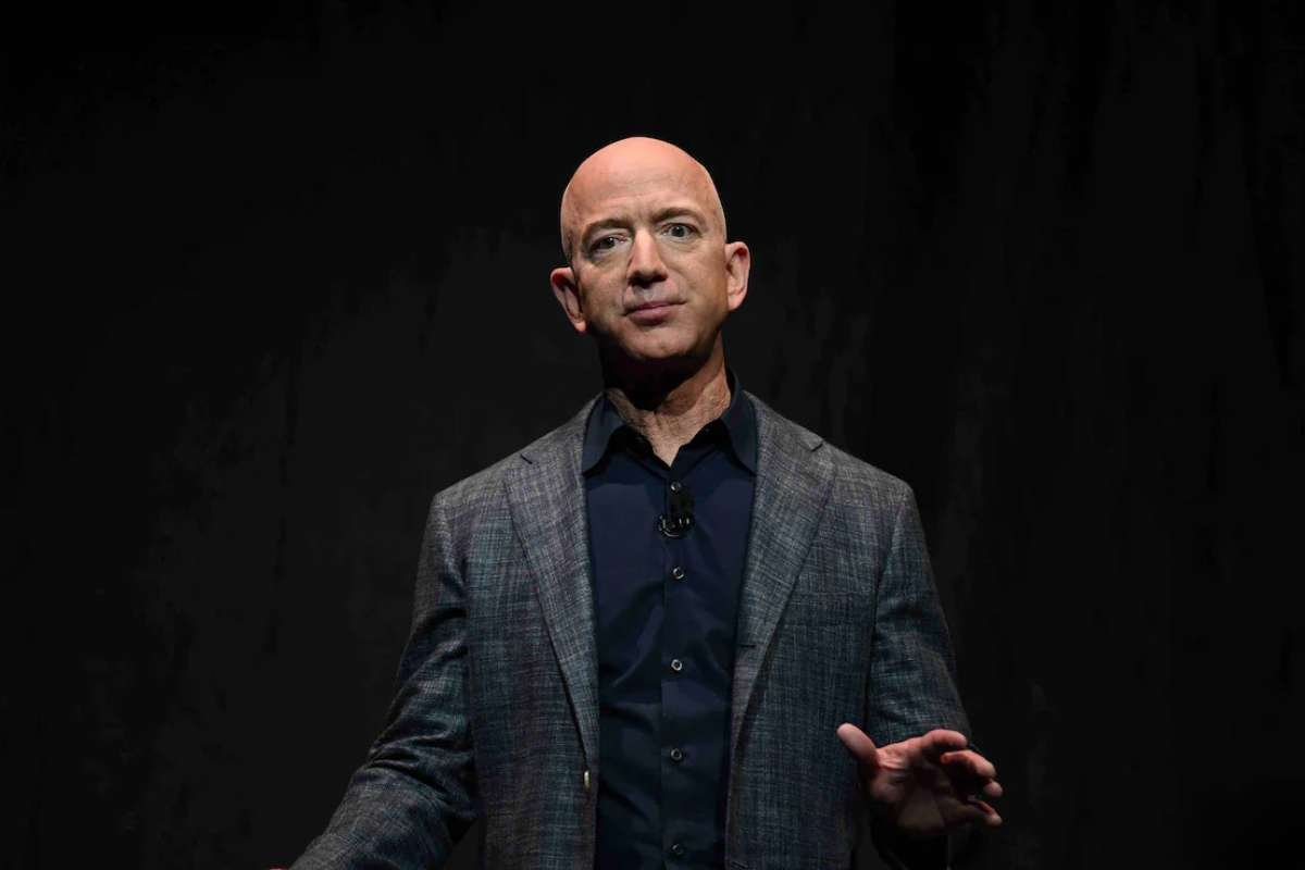 Jeff Bezos Sells $737 Million Worth of Amazon Shares Amid Major Life Milestones.
