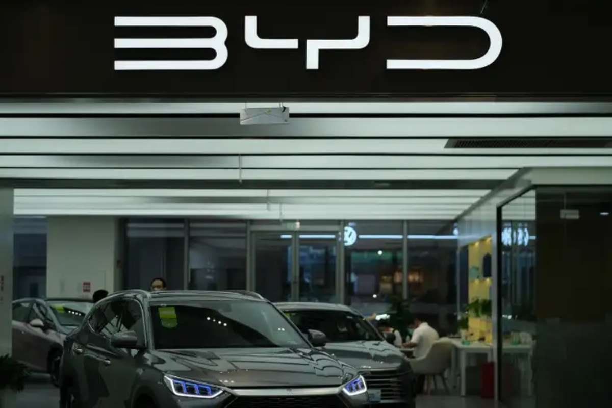 Top 5 Best EV Stocks for 2025 | The Enterprise World 