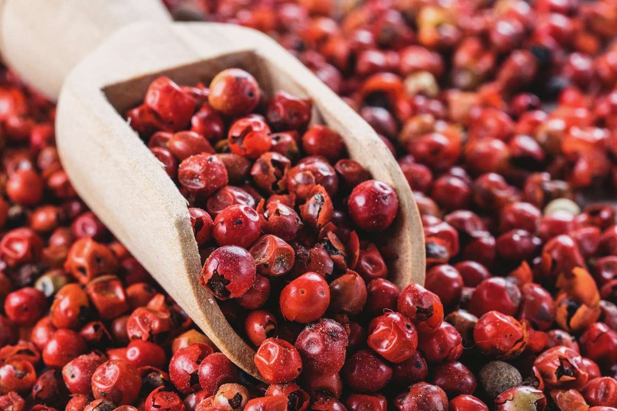 7 Properties of Pink Peppercorn Syrup and How They Affect Cocktails | The Enterprise World 