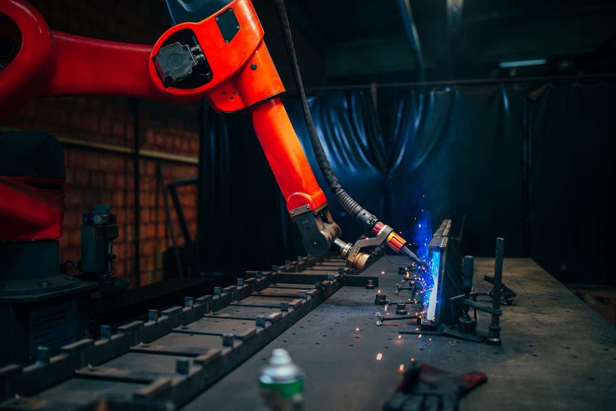 Smart Welding Technology-Benefits, Challenges & Future Outlook | The Enterprise World 