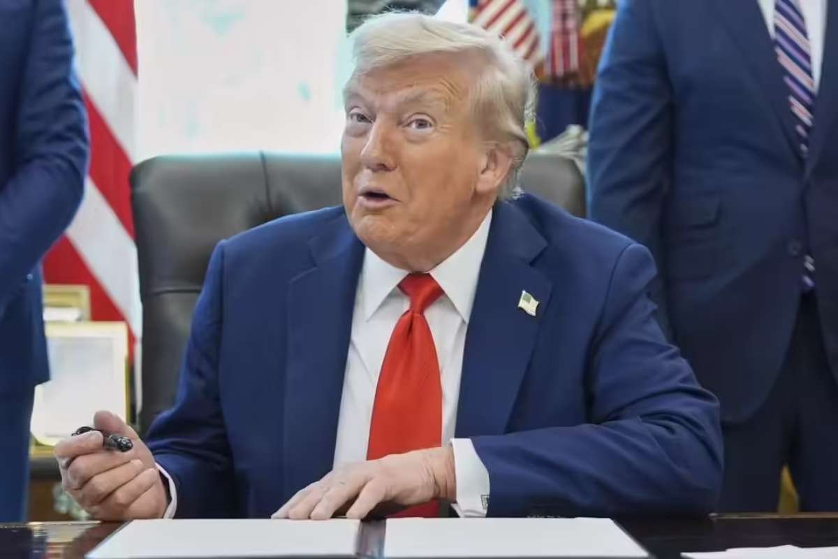 Trump Warns China Over Rare-Earth Magnets, Threatens 200% Tariff