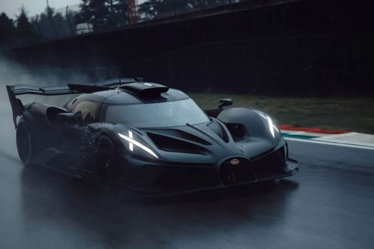 Top 25 Fastest Cars in the World in 2025 | The Enterprise World