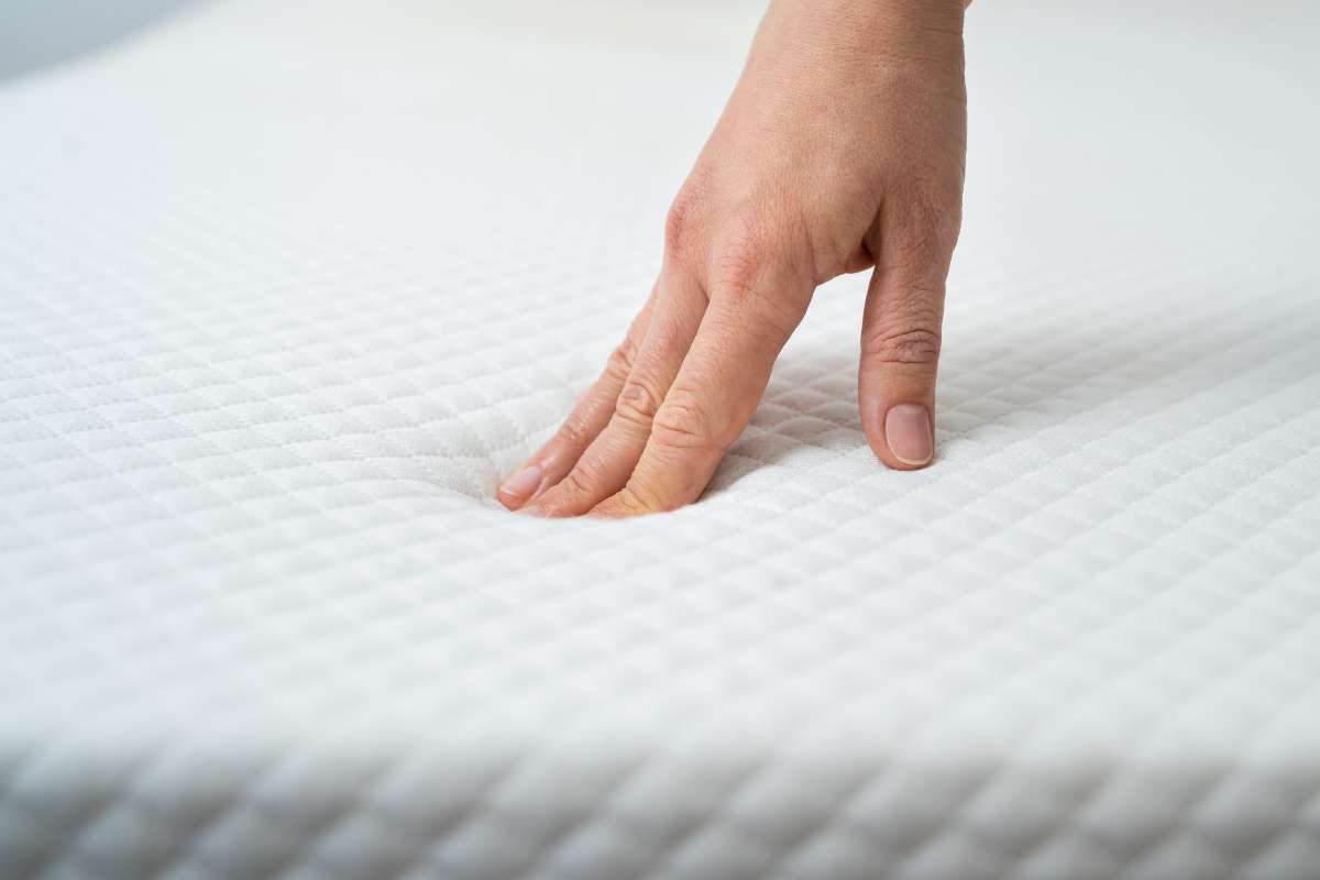 Firm vs Plush Mattress: How to Choose the Right Comfort | The Enterprise World