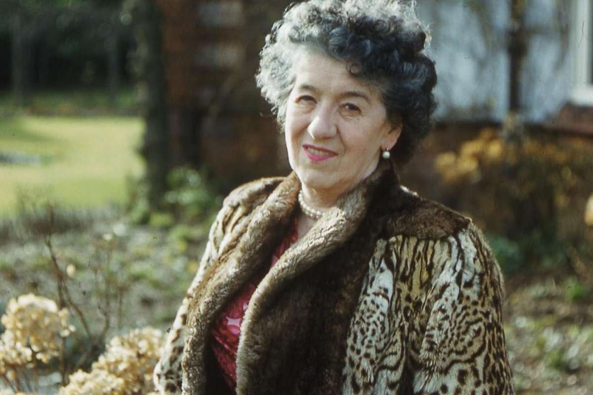 Best-selling Authors of All Time: The Surprising #1 | The Enterprise World