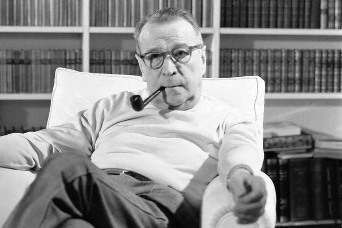 Best-selling Authors of All Time: The Surprising #1 | The Enterprise World