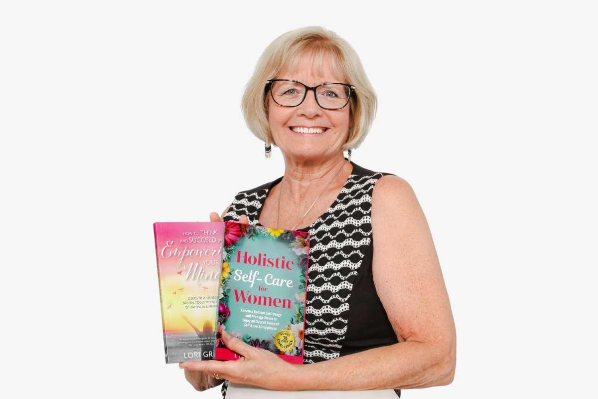 Lori Gradley - Writer | Author | Mindset Coach | Splendid Inspiration | The Enterprise World