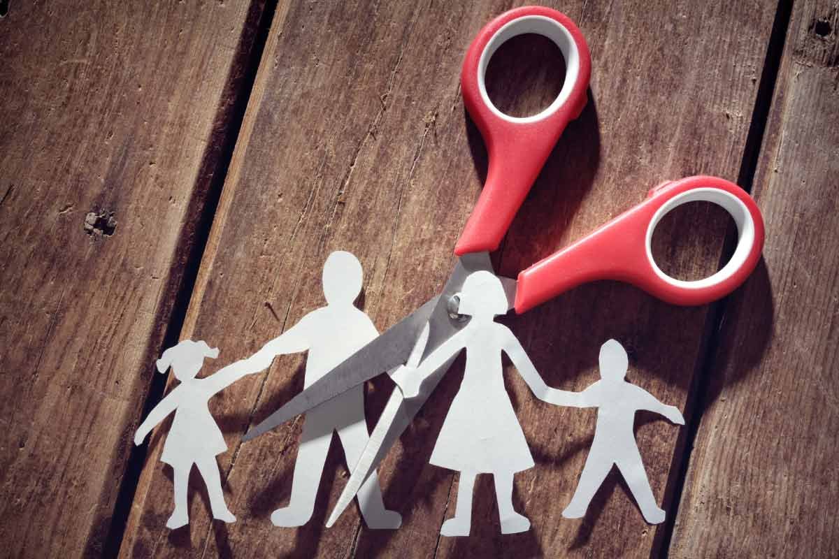 Navigating Divorce with Grace: Strategies for a Smoother, Less Stressful Transition
