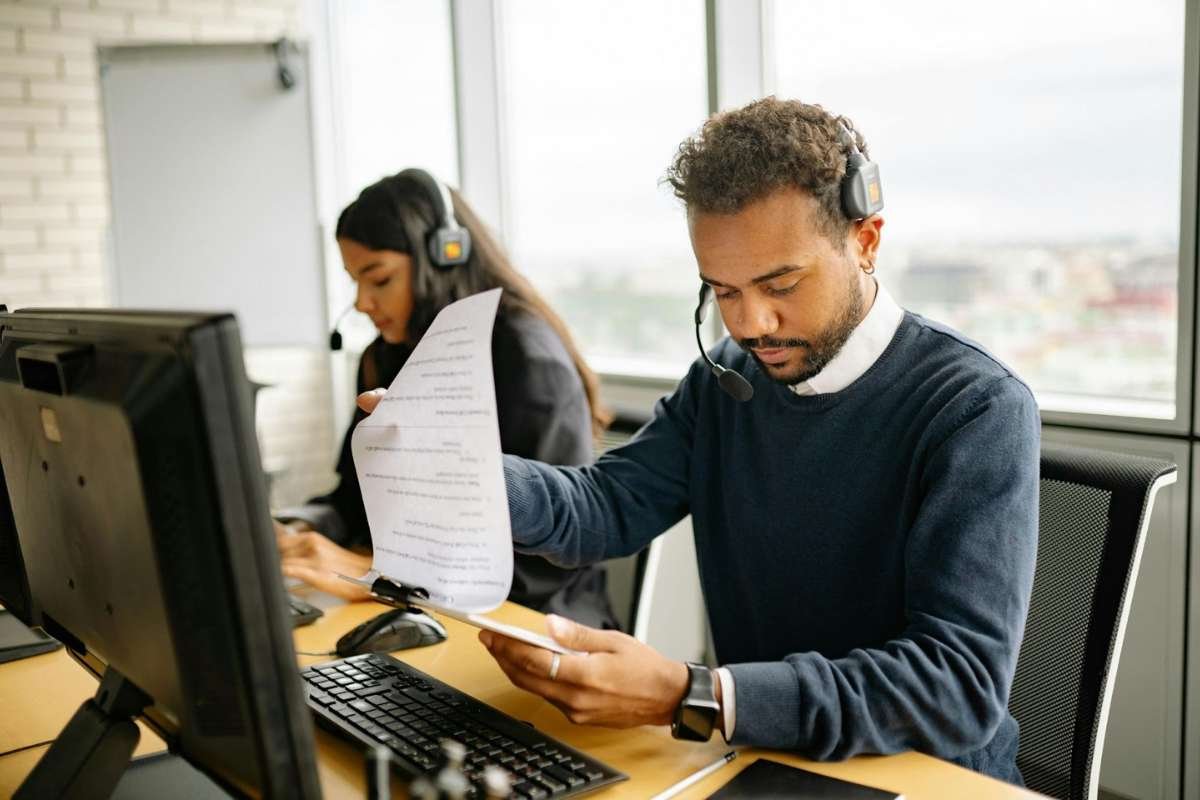 AI and the Workforce: Leading Your Team Through the Transformation of Customer Service