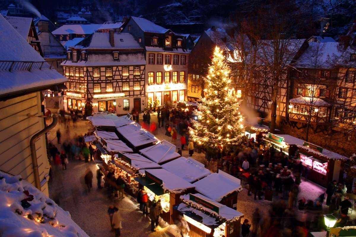 The Best Christmas Markets to Visit in 2025 for Lights, Food, and Festive Cheer | The Enterprise World