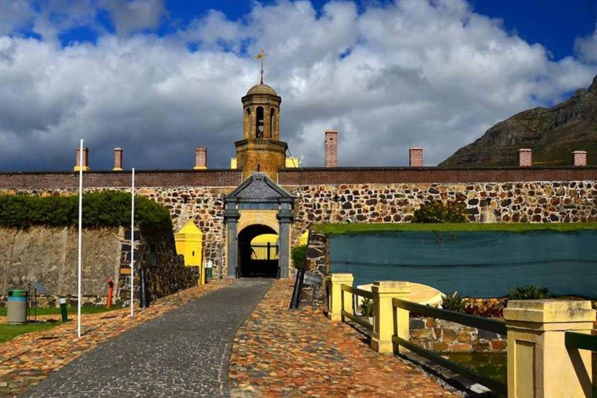 The 25 Most Haunted Places in the World Will Shock Every Brave Traveler | The Enterprise World