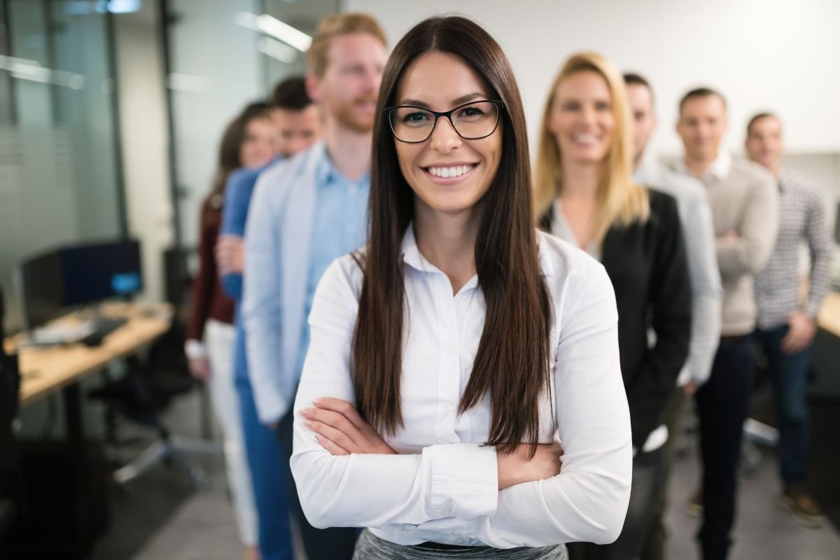 Why Cross Cultural Leadership Creates Stronger CEOs | Leslie Nelson GE Angola: How Cross-Cultural Leadership Shaped Me Into a Better CEO | The Enterprise World