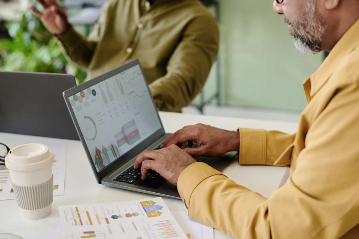 Product Launch Strategy for 2026: Six Stages | The Enterprise World 