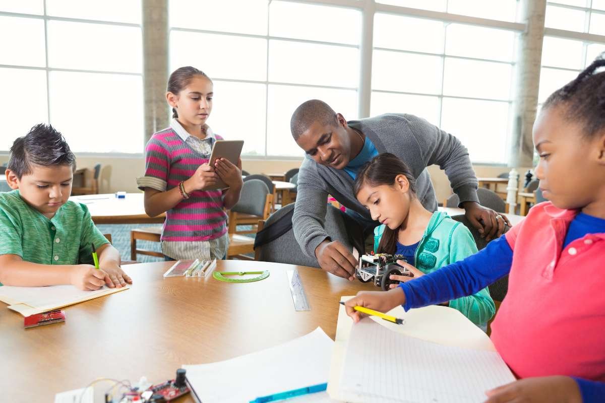 Inspiring the Next Generation | Ernesto Morales North Star Alliances: Community Champions | The Enterprise World